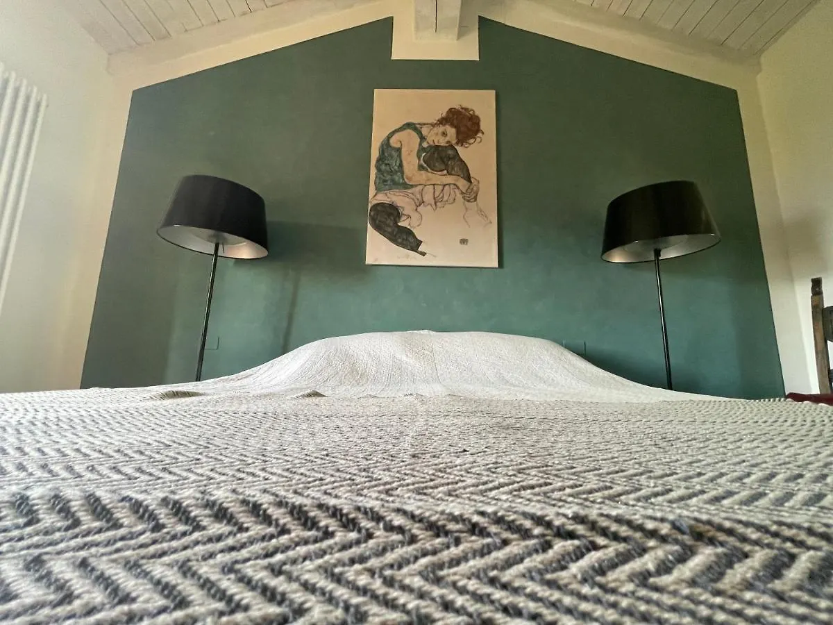 Bed & Breakfast Villa Doubledot Piane di Montorio Italy